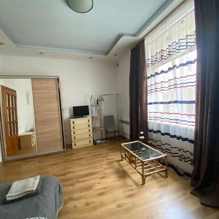 Pid Vysokym Zamkom Lviv Exterior foto